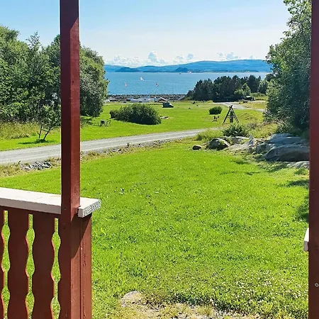 6 Person In Storfosna-by Traum * Sletta (Sor-Trondelag)